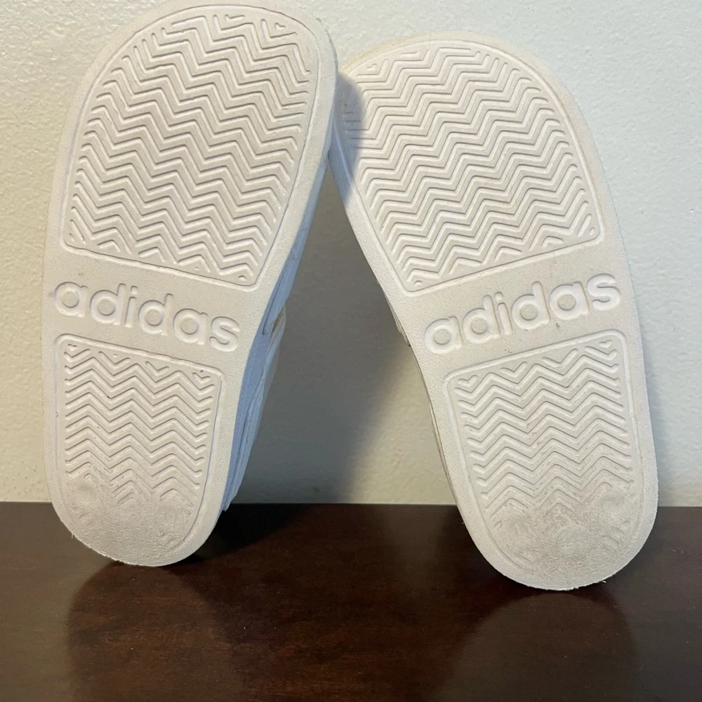 Adilette Sandals Adidas - Picture 6 of 7